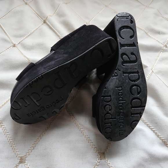 Pedro Garcia Black Suede Scalloped Dyane Wedge Sandals  36.5 - Picture 7 of 7